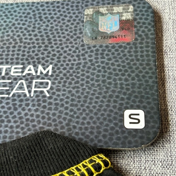 Pets First NFL Pittsburgh Steelers T-Shirt, Small - Picture 6 of 6